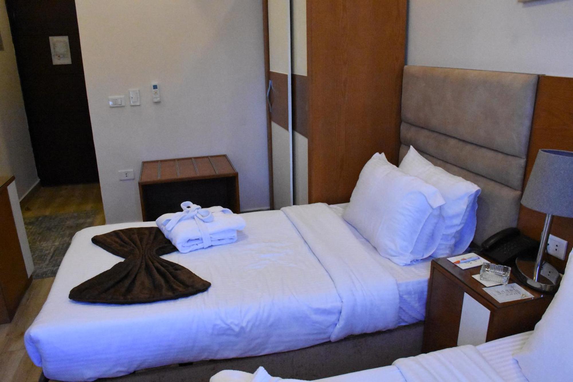 Jewel Zamalek Hotel Giza Exterior photo